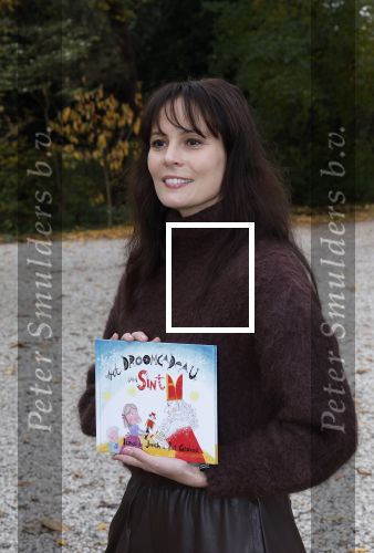 Amsterdam 10 november 2025
Presentatie sinterklaasboeken met Igone de Jong Tijl Beckand en Lieke Martens .