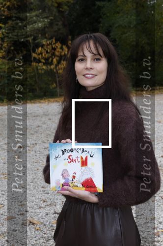 Amsterdam 10 november 2025
Presentatie sinterklaasboeken met Igone de Jong Tijl Beckand en Lieke Martens .