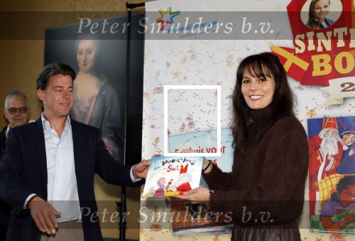 Amsterdam 10 november 2025
Presentatie sinterklaasboeken met Igone de Jong Tijl Beckand en Lieke Martens .