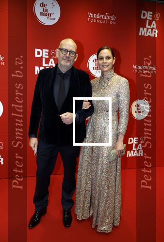 Amsterdam 30 november 2025
80 jaar het DeLaMar theater . Igone de Jong met een kennis