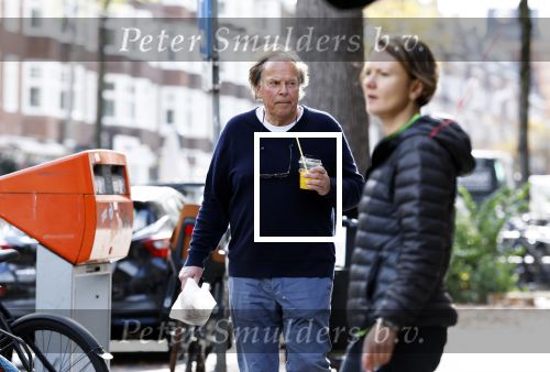 Amsterdam 14 oktober 2025
Ivo Niehe doet boodschappen in Amsterdam zuid .