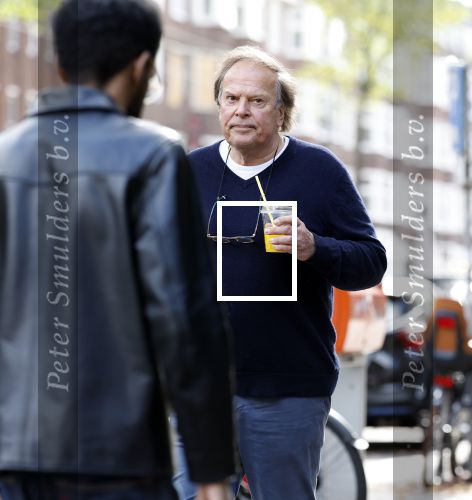 Amsterdam 14 oktober 2025
Ivo Niehe doet boodschappen in Amsterdam zuid .