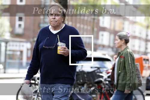 Amsterdam 14 oktober 2025
Ivo Niehe doet boodschappen in Amsterdam zuid .