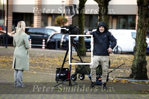 Utrecht 30 oktober 2025
Tweede dag van de rechtszaak tegen Marco Borsato in de rechtbank van Utrecht . Er was ongelofelijk veel pers aanwezig . Marco werd bijgestaan door de advocaten Geert Jan Knoops en Carry Knoops . Jaap Hilhorst