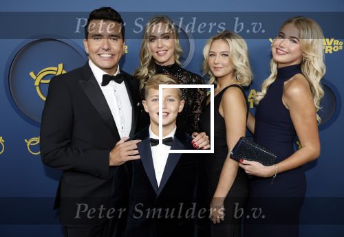 Amsterdam 16 oktober 2025
Uitreiking televizierring 2025 in Carre 
Jan Smit met gezin