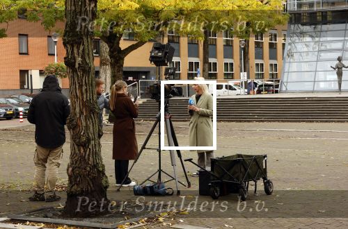 Utrecht 30 oktober 2025
Tweede dag van de rechtszaak tegen Marco Borsato in de rechtbank van Utrecht . Er was ongelofelijk veel pers aanwezig . Marco werd bijgestaan door de advocaten Geert Jan Knoops en Carry Knoops . Janine Schuinder