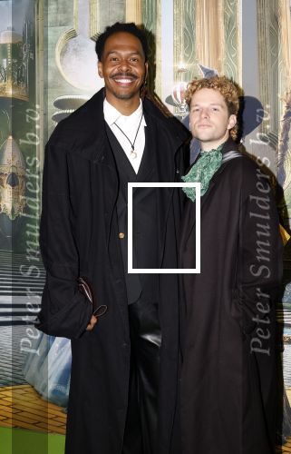 Amsterdam 18 november 2025
Premiere Wicked in het deLaMar theater . Jeangu Macrooij met vriend