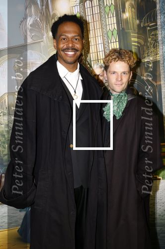 Amsterdam 18 november 2025
Premiere Wicked in het deLaMar theater . Jeangu Macrooij met vriend