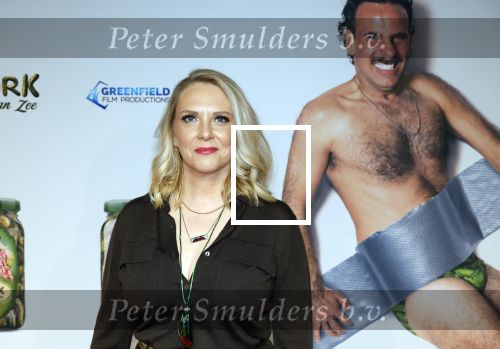 Amsterdam 4 november 2025
Premiere Augurk aan zee in Tuschinski met de cast die bestaat uit oa Monic Hendrickx Martin v Waardenberg Olga Zuiderhoek Jelka v Houten Frank Lammers Peter v d Begin en Tibor Lukacs. Robert v Hemert heeft de titelsong geschreven .