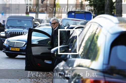 Amsterdam 5 november 2025
Jeroen Krabbe stapt uit zijn auto