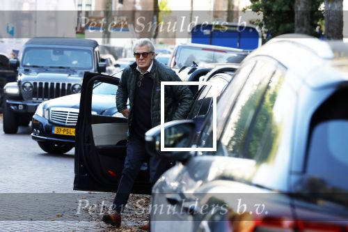Amsterdam 5 november 2025
Jeroen Krabbe stapt uit zijn auto