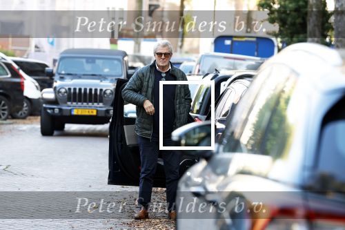 Amsterdam 5 november 2025
Jeroen Krabbe stapt uit zijn auto
