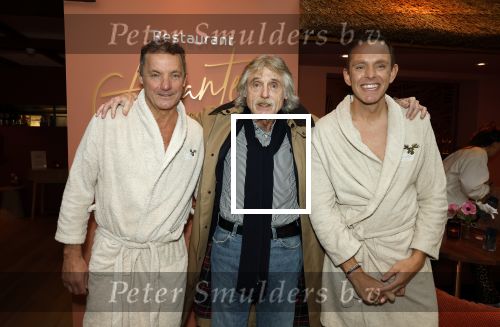 Putten 4 november 2025
Podcast van John de Bver en Kees de Bever in sauna Drome . De gasten waren Tina Nijkamp en Johan Derksen .