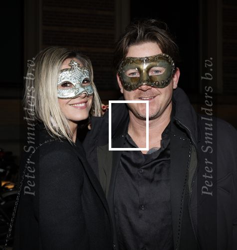 Amsterdam 26 november 2025
Olcay Gulsen geeft een groot feest ( Gemaskerd bal) in het Amstel Hotel. Johnny de Mol en zijn vrouw Anouk