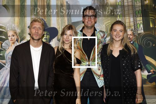 Amsterdam 18 november 2025
Premiere Wicked in het deLaMar theater . Joshua Nolet zijn vrouw Caroline Splinter Chabot en ...