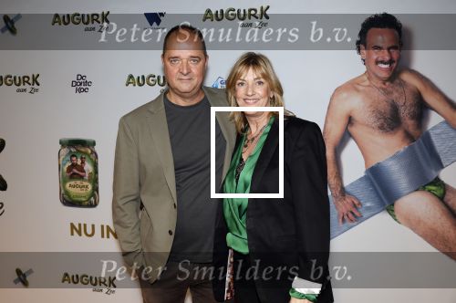 Amsterdam 4 november 2025
Premiere Augurk aan zee in Tuschinski met de cast die bestaat uit oa Monic Hendrickx Martin v Waardenberg Olga Zuiderhoek Jelka v Houten Frank Lammers Peter v d Begin en Tibor Lukacs. Robert v Hemert heeft de titelsong geschreven . Kees Boot met zijn vrouw