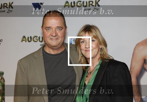 Amsterdam 4 november 2025
Premiere Augurk aan zee in Tuschinski met de cast die bestaat uit oa Monic Hendrickx Martin v Waardenberg Olga Zuiderhoek Jelka v Houten Frank Lammers Peter v d Begin en Tibor Lukacs. Robert v Hemert heeft de titelsong geschreven . Kees Boot met zijn vrouw