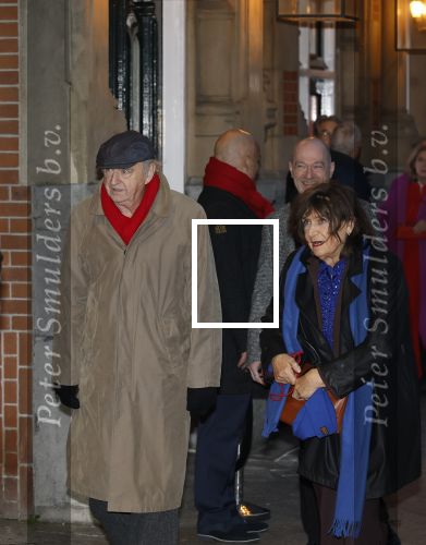 Amsterdam 30 november 2025
80 jaar het DeLaMar theater . Kees Hulst poseert met Olga Zuiderhoek