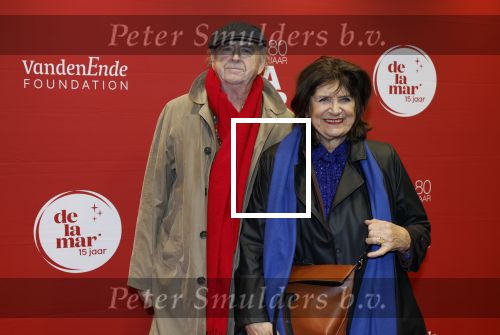 Amsterdam 30 november 2025
80 jaar het DeLaMar theater . Kees Hulst poseert met Olga Zuiderhoek