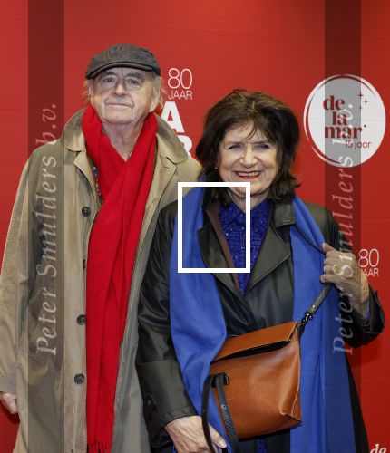 Amsterdam 30 november 2025
80 jaar het DeLaMar theater . Kees Hulst poseert met Olga Zuiderhoek