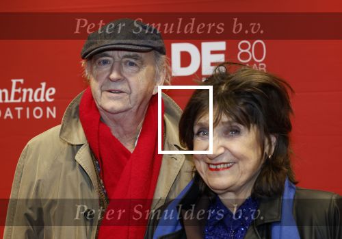 Amsterdam 30 november 2025
80 jaar het DeLaMar theater . Kees Hulst poseert met Olga Zuiderhoek