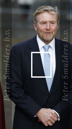 Den Haag 20 november 2025
 Prinses Amalia en haar vader Koning Willem Alexander bij de Grote Kerk, na de Bijzondere Verenigde Vergadering van de Eerste en Tweede Kamer, ter gelegenheid van de tachtigste verjaardag dat het parlement na de Tweede Wereldoorlog voor het eerst weer in gezamenlijkheid bijeenkwam. Eerste Kamervoorzitter Mei Li Vos Tweede Kamervoorzitter Thom van Campenvingen ze op .