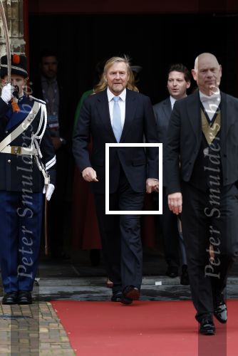 Den Haag 20 november 2025
 Prinses Amalia en haar vader Koning Willem Alexander bij de Grote Kerk, na de Bijzondere Verenigde Vergadering van de Eerste en Tweede Kamer, ter gelegenheid van de tachtigste verjaardag dat het parlement na de Tweede Wereldoorlog voor het eerst weer in gezamenlijkheid bijeenkwam. Eerste Kamervoorzitter Mei Li Vos Tweede Kamervoorzitter Thom van Campenvingen ze op .