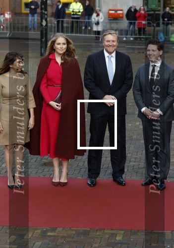 Den Haag 20 november 2025
 Prinses Amalia en haar vader Koning Willem Alexander bij de Grote Kerk, na de Bijzondere Verenigde Vergadering van de Eerste en Tweede Kamer, ter gelegenheid van de tachtigste verjaardag dat het parlement na de Tweede Wereldoorlog voor het eerst weer in gezamenlijkheid bijeenkwam. Eerste Kamervoorzitter Mei Li Vos Tweede Kamervoorzitter Thom van Campenvingen ze op .