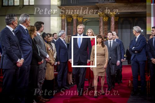 Den Haag 20 november 2025
 Prinses Amalia en haar vader Koning Willem Alexander bij de Grote Kerk, na de Bijzondere Verenigde Vergadering van de Eerste en Tweede Kamer, ter gelegenheid van de tachtigste verjaardag dat het parlement na de Tweede Wereldoorlog voor het eerst weer in gezamenlijkheid bijeenkwam. Eerste Kamervoorzitter Mei Li Vos Tweede Kamervoorzitter Thom van Campenvingen ze op .