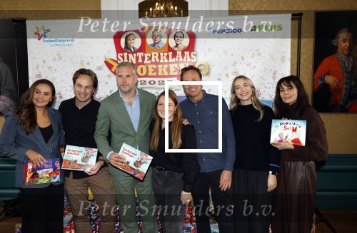 Amsterdam 10 november 2025
Presentatie sinterklaasboeken met Igone de Jong Tijl Beckand en Lieke Martens .
