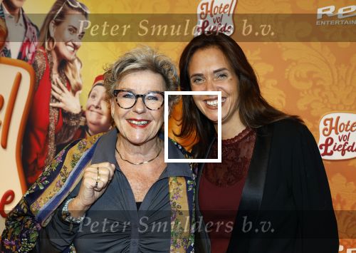 Amstelveen 176 november 2025
Premiere Hotel vol liefde in de schouwburg van Amstelveen . Lieske Vos met nieuwe vriendin