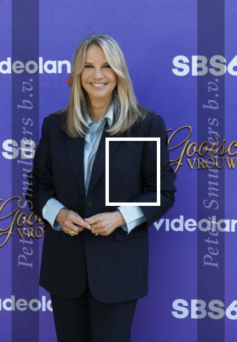 Blaricum 17 oktober 2025
Perspresentatie eerste aflevering Gooische vrouwen met oa aanwezig Linda de Mol Susan Visser Liews Visschedijk Teunie de Brouwer Tommy v Lent Robert de Hoog en Eefje Kuijtzer