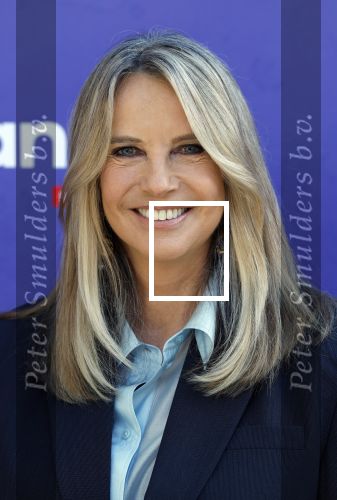 Blaricum 17 oktober 2025
Perspresentatie eerste aflevering Gooische vrouwen met oa aanwezig Linda de Mol Susan Visser Liews Visschedijk Teunie de Brouwer Tommy v Lent Robert de Hoog en Eefje Kuijtzer
