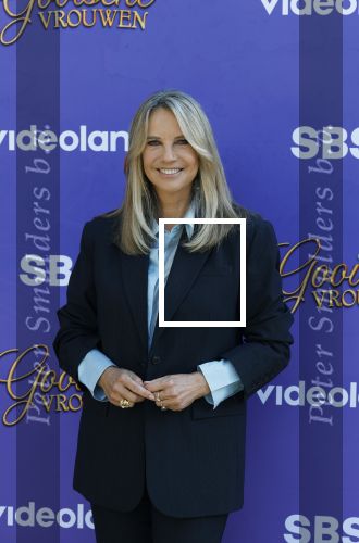 Blaricum 17 oktober 2025
Perspresentatie eerste aflevering Gooische vrouwen met oa aanwezig Linda de Mol Susan Visser Liews Visschedijk Teunie de Brouwer Tommy v Lent Robert de Hoog en Eefje Kuijtzer