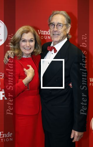 Amsterdam 30 november 2025
80 jaar het DeLaMar theater . Liz Snoijink met partner