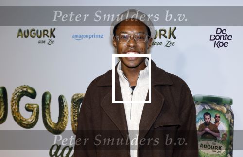 Amsterdam 4 november 2025
Premiere Augurk aan zee in Tuschinski met de cast die bestaat uit oa Monic Hendrickx Martin v Waardenberg Olga Zuiderhoek Jelka v Houten Frank Lammers Peter v d Begin en Tibor Lukacs. Robert v Hemert heeft de titelsong geschreven . Marciano de Vlugt