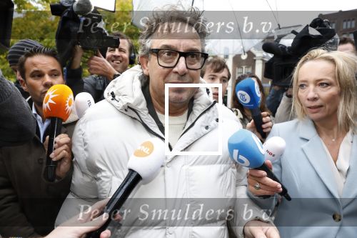 Utrecht 28 oktober 2025
Rechtszaak Marco Borsato in rechtbank van Utrecht . Marco wordt bijgestaan door advocaten Geert Jan Knoops  en Carry Knoops