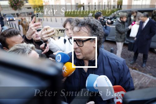 Utrecht 30 oktober 2025
Tweede dag van de rechtszaak tegen Marco Borsato in de rechtbank van Utrecht . Er was ongelofelijk veel pers aanwezig . Marco werd bijgestaan door de advocaten Geert Jan Knoops en Carry Knoops .
