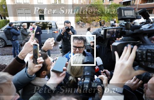 Utrecht 30 oktober 2025
Tweede dag van de rechtszaak tegen Marco Borsato in de rechtbank van Utrecht . Er was ongelofelijk veel pers aanwezig . Marco werd bijgestaan door de advocaten Geert Jan Knoops en Carry Knoops .