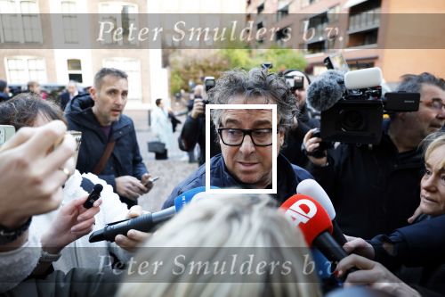 Utrecht 30 oktober 2025
Tweede dag van de rechtszaak tegen Marco Borsato in de rechtbank van Utrecht . Er was ongelofelijk veel pers aanwezig . Marco werd bijgestaan door de advocaten Geert Jan Knoops en Carry Knoops .