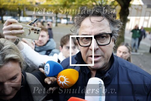 Utrecht 30 oktober 2025
Tweede dag van de rechtszaak tegen Marco Borsato in de rechtbank van Utrecht . Er was ongelofelijk veel pers aanwezig . Marco werd bijgestaan door de advocaten Geert Jan Knoops en Carry Knoops .