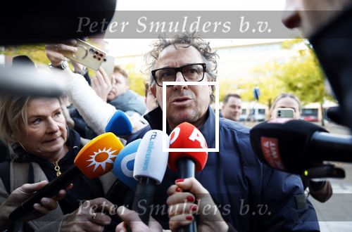 Utrecht 30 oktober 2025
Tweede dag van de rechtszaak tegen Marco Borsato in de rechtbank van Utrecht . Er was ongelofelijk veel pers aanwezig . Marco werd bijgestaan door de advocaten Geert Jan Knoops en Carry Knoops .