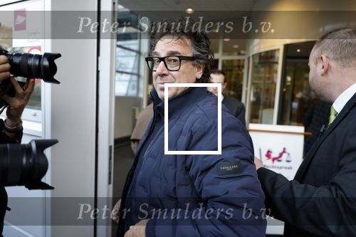 Utrecht 30 oktober 2025
Tweede dag van de rechtszaak tegen Marco Borsato in de rechtbank van Utrecht . Er was ongelofelijk veel pers aanwezig . Marco werd bijgestaan door de advocaten Geert Jan Knoops en Carry Knoops .