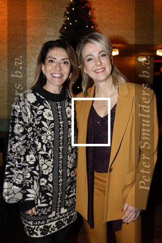 Amsterdam 27 november 2025
Presentatie sieradenlijn Marianne Timmer en Cathelijne Trovato Flamore 98 genaamd bij Palladium . Marianne Timmer en Dilan Yesilgoz