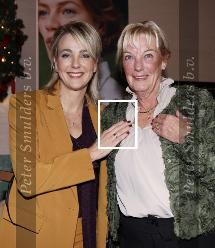 Amsterdam 27 november 2025
Presentatie sieradenlijn Marianne Timmer en Cathelijne Trovato Flamore 98 genaamd bij Palladium . Marianne Timmer en haar moeder