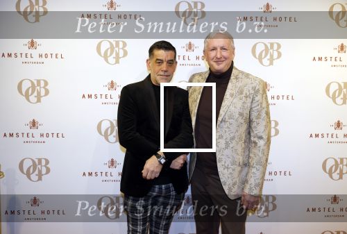 Amsterdam 26 november 2025
Olcay Gulsen geeft een groot feest ( Gemaskerd bal) in het Amstel Hotel. Mark Konijnenburg met partner