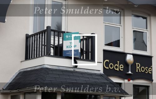 Noordwijk 15 november 2025
Het B&B van Martien Meiland en Erica Meiland staat bij 2 makelaars te koop . De prijs is nu 1650000 euro . Ze begonnen met een vraagprijs van 2 miljoen .