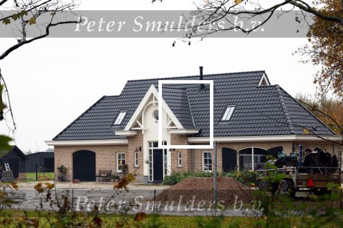 Noordwijkerhout 14 november 2025
Het nieuwe huis vcan Martien Meiland en Erica Meiland . Naast het huis hebben ze paarden staan