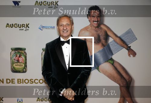 Amsterdam 4 november 2025
Premiere Augurk aan zee in Tuschinski met de cast die bestaat uit oa Monic Hendrickx Martin v Waardenberg Olga Zuiderhoek Jelka v Houten Frank Lammers Peter v d Begin en Tibor Lukacs. Robert v Hemert heeft de titelsong geschreven .