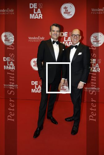 Amsterdam 30 november 2025
80 jaar het DeLaMar theater . Maurice Wijnen poseert met Ronald den Ouden